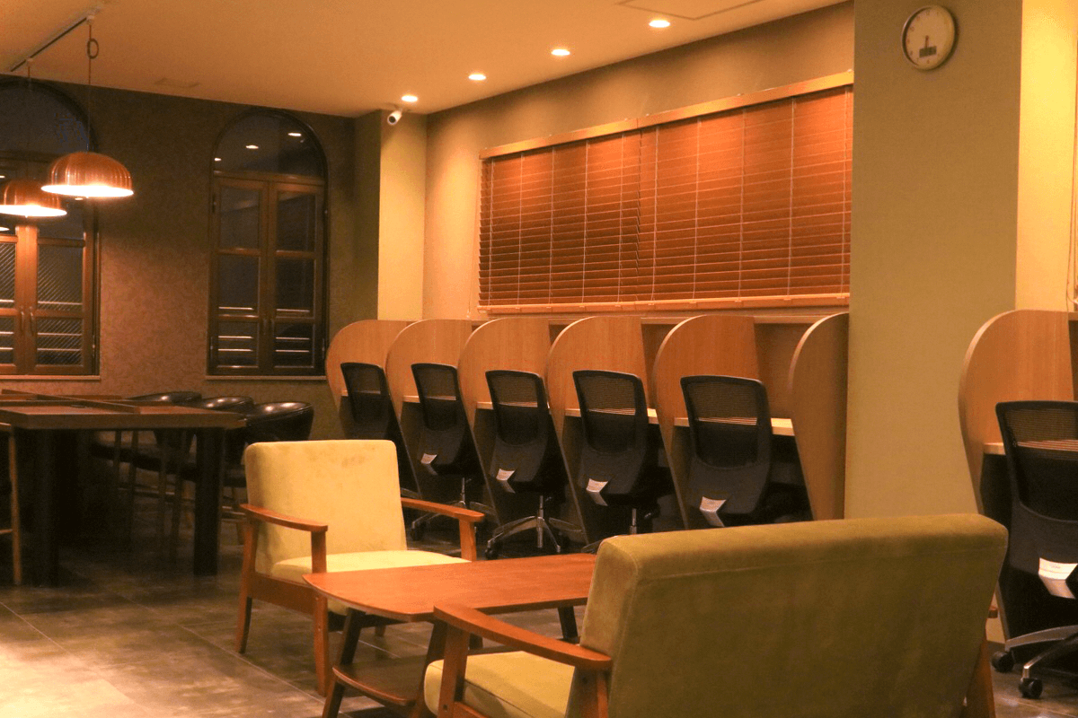 勉強カフェ 西宮北口スタジオの内観写真