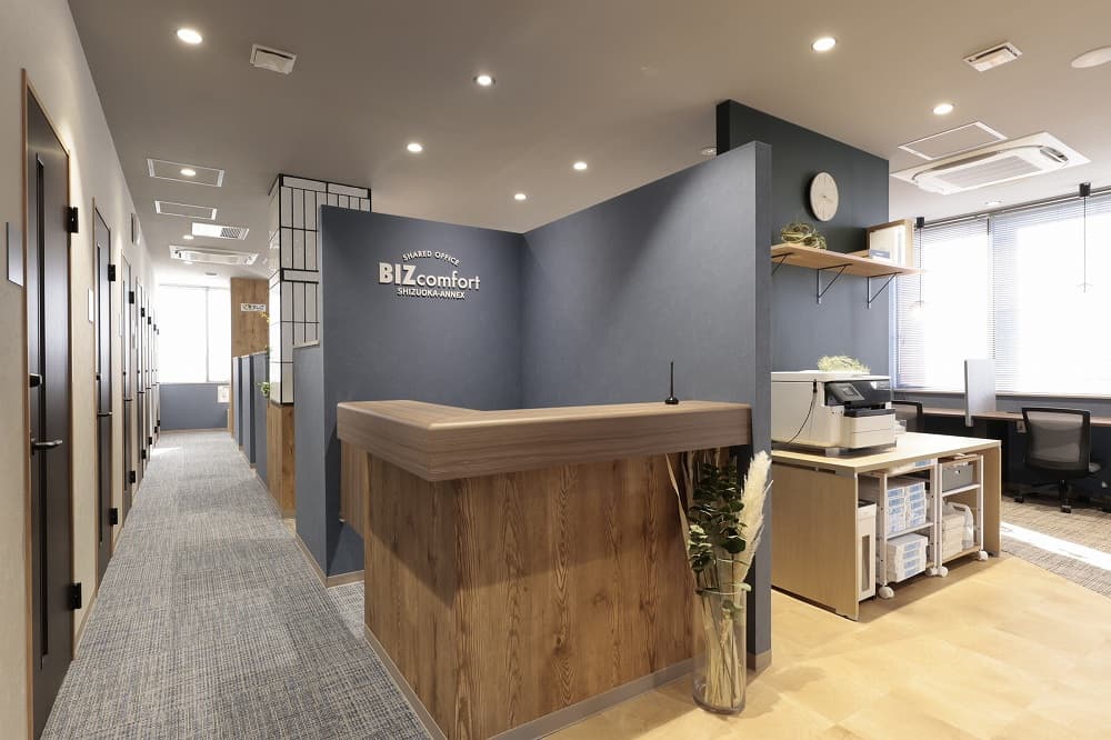 BIZcomfort静岡の外観・内観写真