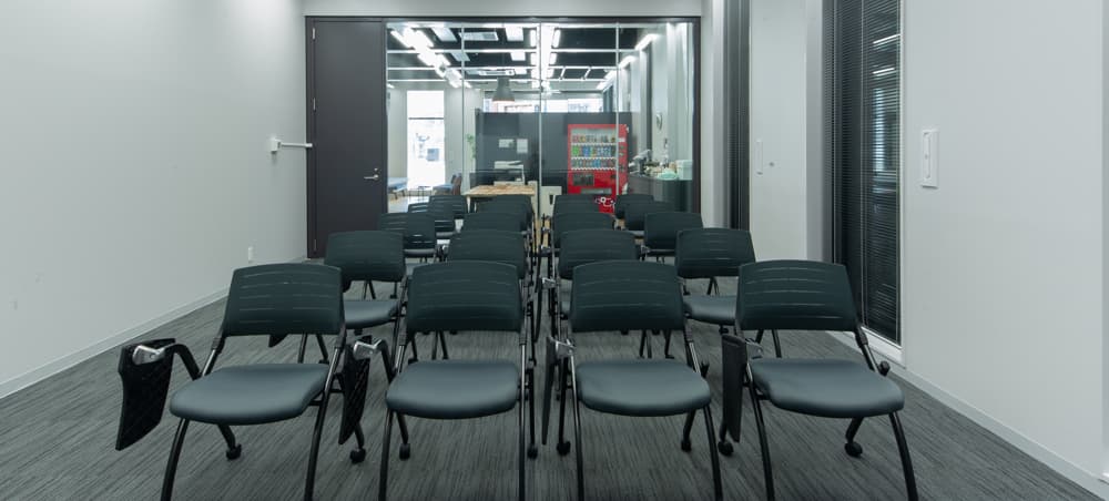 CROSS BE コワーキングスペース