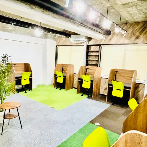 まちなか自習室の外観・内観写真