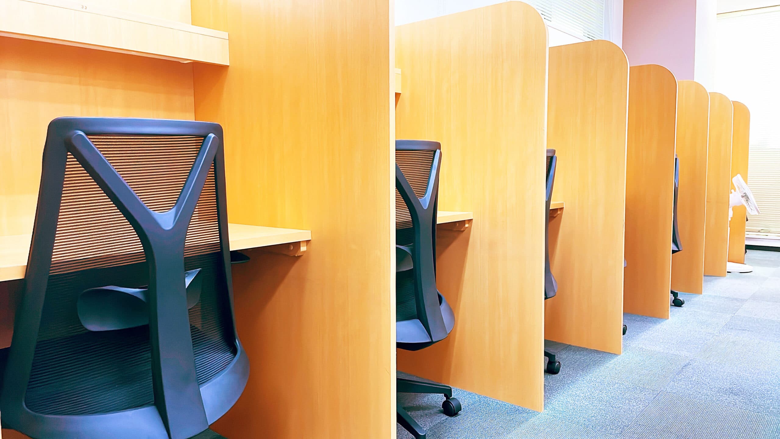 日本橋 茅場町 自習室One の内観