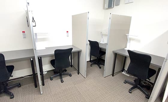 おとな自習室 川西能勢口 座席