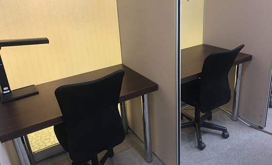 自習室うめだ ANNEX 座席