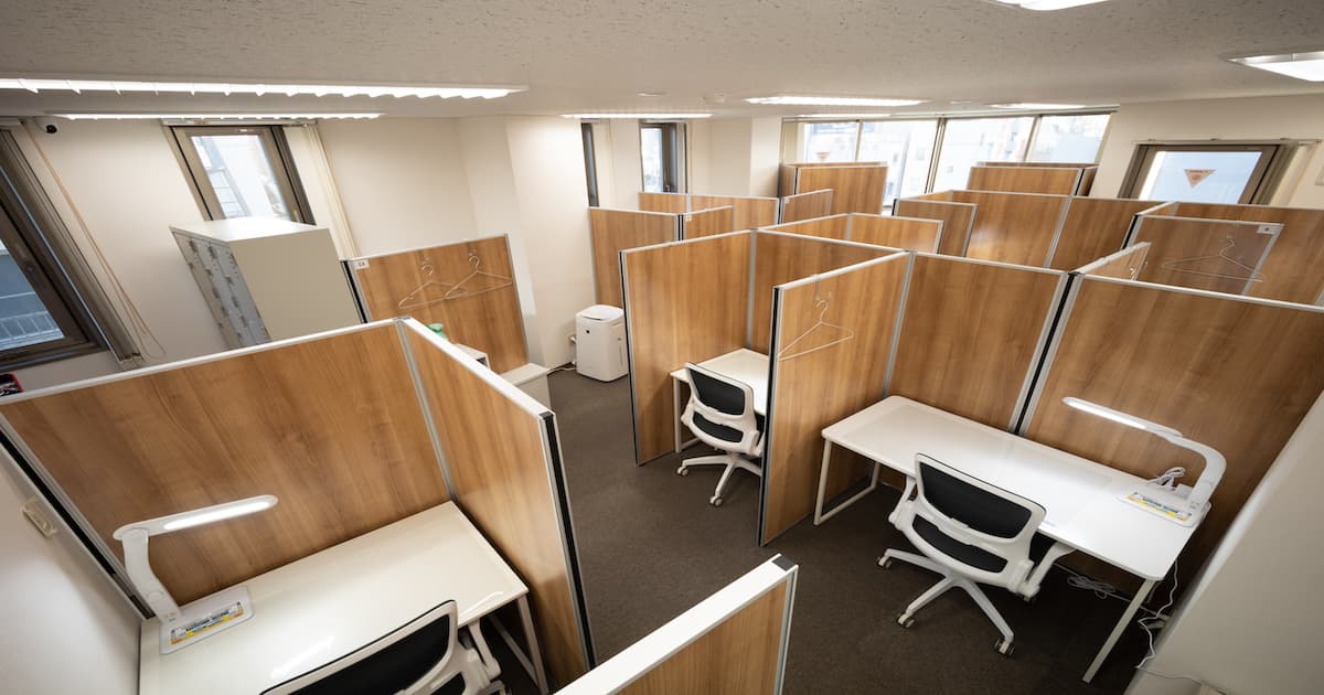 巣鴨駅前自習室ACT II 個別ブース席内観