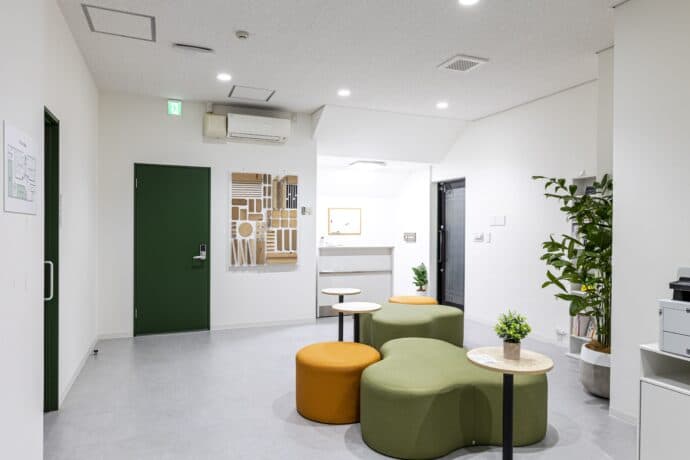 Study Site 西新 ロビー