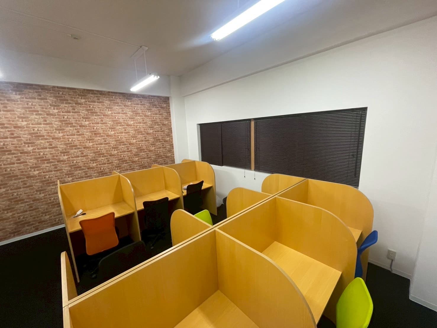 天神赤坂自習室think spaceの外観・内観写真