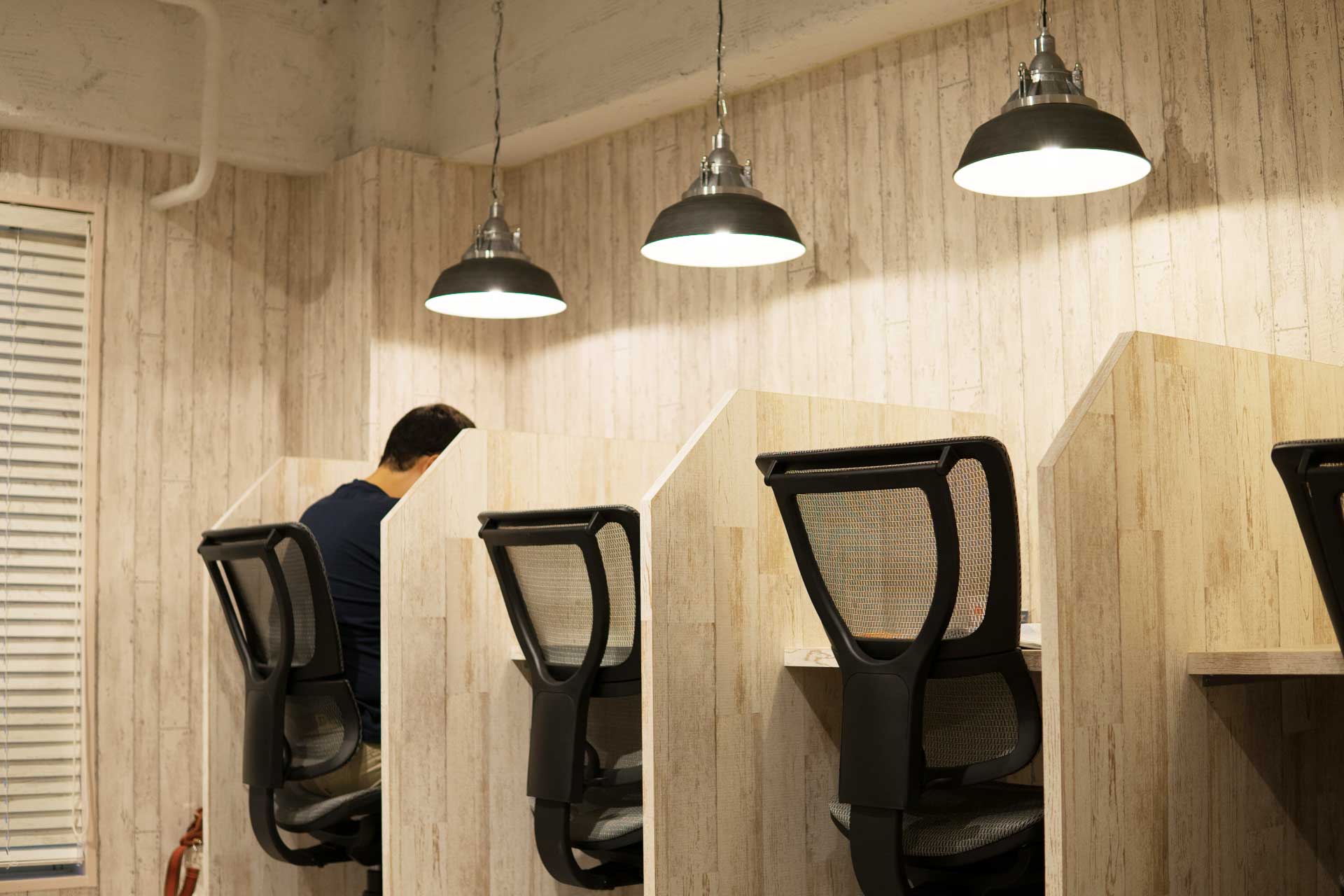 勉強カフェ 吉祥寺スタジオの内観写真