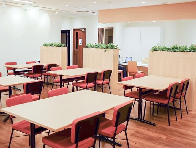 ゴールフリーLab 二条 外観